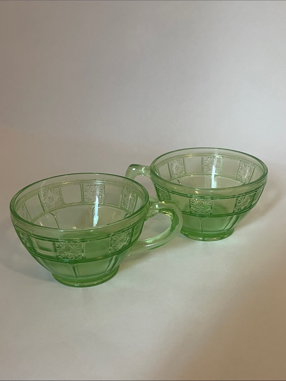 Glows Vintage Jeanette Glass Tea Cups Uranium Glass Doric Pattern Paneled Floral